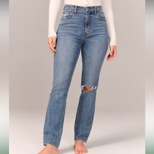 Abercrombie & Fitch Curve Love Ultra High Rise 90s Slim Straight Jean